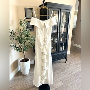 Betsy & Adam white, scuba crepe, ruffle back, off the shoulder gown size 8